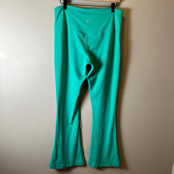 Lululemon Align High-Rise Mini-Flared Pant 32"
Maldives Green Size‎ 14 - Picture 4 of 8